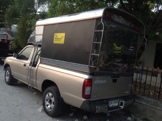 ขายรถนิสสัน ฟรอนเทรีย แค๊ป เครื่องเบนซิน เกียร์ออโต้แท้ จากโรงงาน