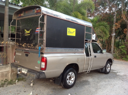 ขายรถนิสสัน ฟรอนเทรีย แค๊ป เครื่องเบนซิน เกียร์ออโต้แท้ จากโรงงาน