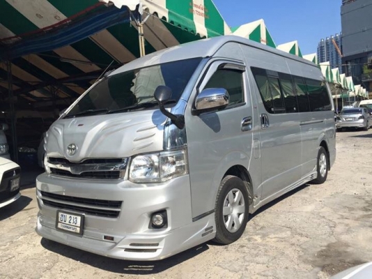 TOYOTA COMMUTER 2.5. ดีเซล ปี 09 เกีย MT