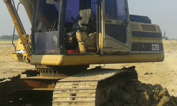 ขายรถแบคโฮCAT320B v.2
