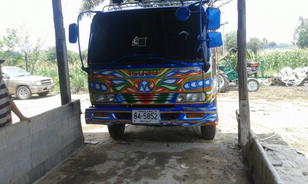 ขายหกล้อISUZU Deca 210