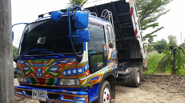 ขายหกล้อISUZU Deca 210