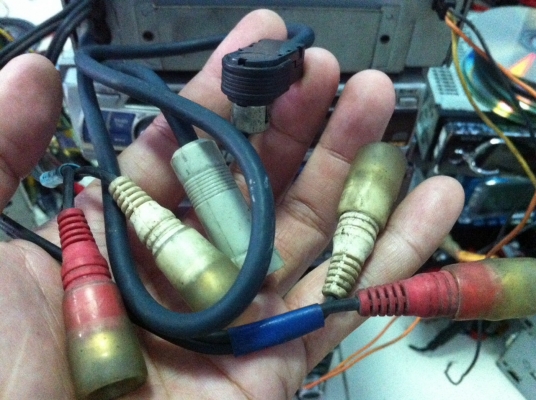 EQ Alpine  MDA-5051 Ainet EQ7แบน กราฟฟิก 7แบบ ใส่MDได้3ช่อง แต่ช่อง2ไม่อ่าน ต่อกับเครื่องเล่นAlpine ได้ มือ2 ญี่ปุ่น