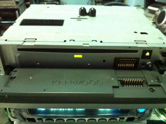 EQ KENWOOD RD-380 EQ11แบน กราฟฟิก11แบบ เล่นCDได้ ต่อกับเครื่องเล่นKENWOOD มือ2 ญี่ปุ่น