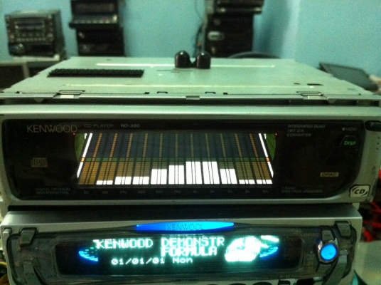 EQ KENWOOD RD-380 EQ11แบน กราฟฟิก11แบบ เล่นCDได้ ต่อกับเครื่องเล่นKENWOOD มือ2 ญี่ปุ่น
