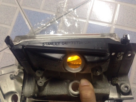 ไฟเลี้ยว,ไฟท้ายมิตซูกล่องไม้ขีด ไฟเลี้ยว,ไฟท้ายมิตซูกล่องไม้ขีด