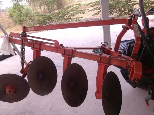 ขายรถไถคูโบต้า. 14 แรงนั่งขับสภาพสวยมากๆอุปกร. ดันหน้า,ผาน 3. ,ล้อเหล็ก พร้อมลุยงานครับเหมาะกับเฒ่าแก่สวนยางครับ..ประหยัดนำ้มันสุดๆๆ