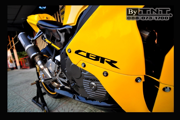 <TNT>ขาย Honda CBR(NC-23) 400 cc./ปี89/ทะเบียนแท้/แฟริ่งแต่งCBR ปี08..สวยๆเทพๆ>>>