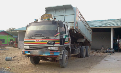 ขายรถบรรทุกสิบล้อดั๊มพ์ HINO 3H 195 แรง ดั๊มพ์เหล็ก แอร์พร้อม รถห้างมือเดียว