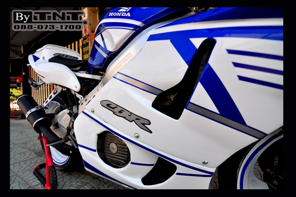 <TNT>ขาย Honda CBR(NC-23) 400 cc./ปี89/ทะเบียนแท้/แต่ง..สวยๆ>>>คับ