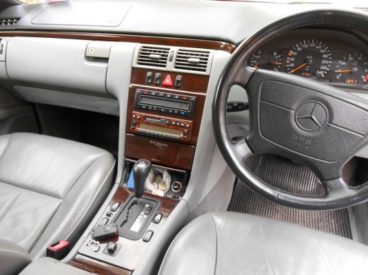 ขายทะเบียนให้ค่านายหน้า 20,000 ขายรถพร้อมทะเบียนให้ 30,000