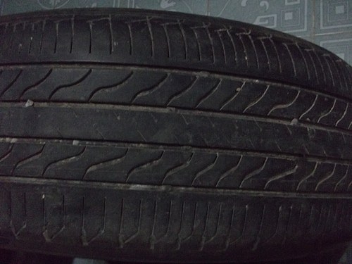 ขายยางรถยนต์   ยาง Michelin  225/17/55 ขาย 2000