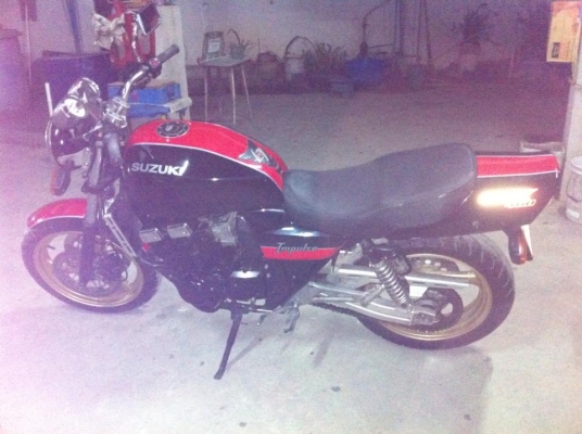 SUZUKI ซุปเปอร์โฟร์ 400cc