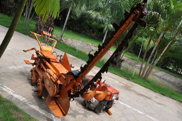 ขายเครื่องลอกถนน นำเข้าญี่ปุ่นไม่เคยใช้งานในเมืองไทย