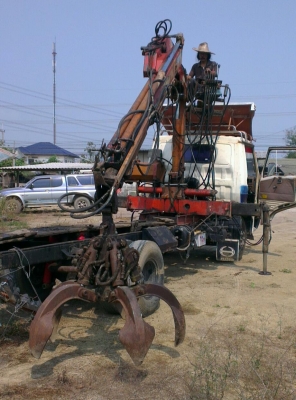 เฮี้ยบ 3 ตัน FERRARI 708 3ชัก พร้อมตัวคีบ 1.2 เมตร ใช้งานได้ทันที นครปฐม เจ้าของขายเองครับ