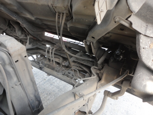 6 ล้อร้้ว ISUZU NPR 120 แรง เครื่อง 4HF1 ฝาขาว มือเดียวจากห้างแท้