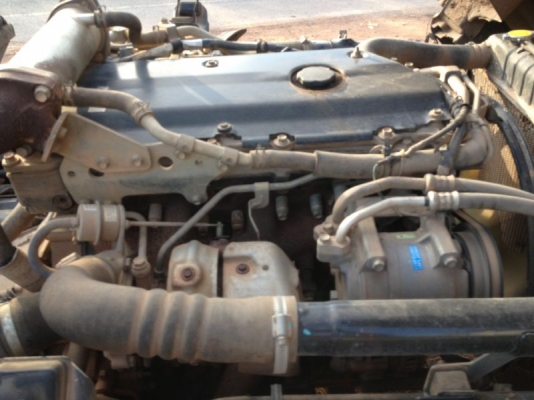 รถอิซูซุ 6 ล้อดั๊ม NPR 150 แรงม้า  ปี 52  สนใจติดต่อ 081 - 6079515