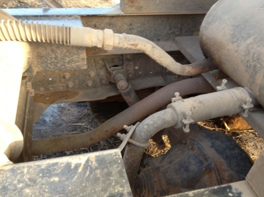 รถอิซูซุ 6 ล้อดั๊ม NPR 150 แรงม้า  ปี 52  สนใจติดต่อ 081 - 6079515