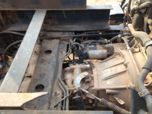 รถอิซูซุ 6 ล้อดั๊ม NPR 150 แรงม้า  ปี 52  สนใจติดต่อ 081 - 6079515