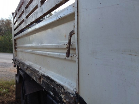 รถอิซูซุ 6 ล้อดั๊ม NPR 150 แรงม้า  ปี 52  สนใจติดต่อ 081 - 6079515