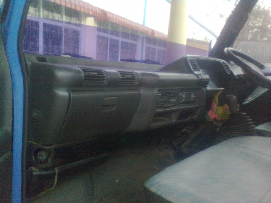 ขาย  NKR   130  HP  เทอร์โบ 4HG1  ปี 44  ห้างแท้ พวงมาลัยเพาว์เวอร์  ซื้อ1 คันได้ 2 กะบะ   (สุรินทร์)