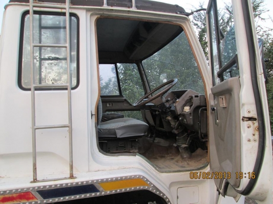 สิบล้อหางปลา MITSUBISHI FN516MA