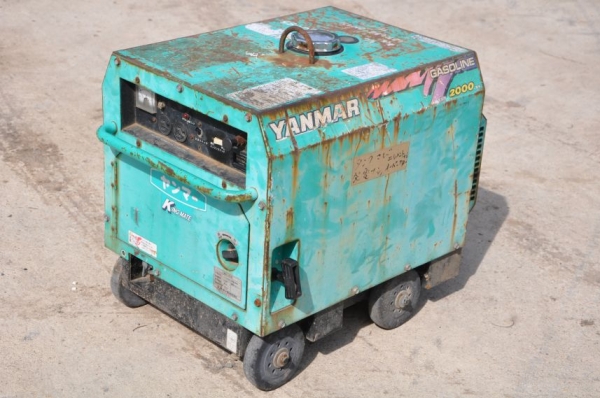 ขาย เครื่องปั่นไฟ Yanmar 3 กิโลวัตร์ (ตู้เก็บเสียง) เครื่องเบนซิน ราคา 12,000 บาท