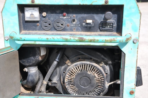 ขาย เครื่องปั่นไฟ Yanmar 3 กิโลวัตร์ (ตู้เก็บเสียง) เครื่องเบนซิน ราคา 12,000 บาท