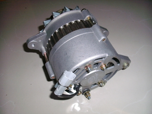 HITACHI EX120 ,PART NO.8-97022-211,ALTERNATOR