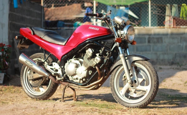 ขอขอบคุณทีมงาน truck2hand และพี่เสือครับ เป็นอย่างสูงครับขาย  YAMAHA-XJ400 Diversion เครื่องดีแรง รถยังสภาพใหม่ๆๆครับ สภาพดีพร้อมขี่