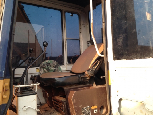 ขายถูก KOMATSU PC 100-3 ราคา 680,000 ขายถูก KOMATSU PC 100-3 ราคา 680,000