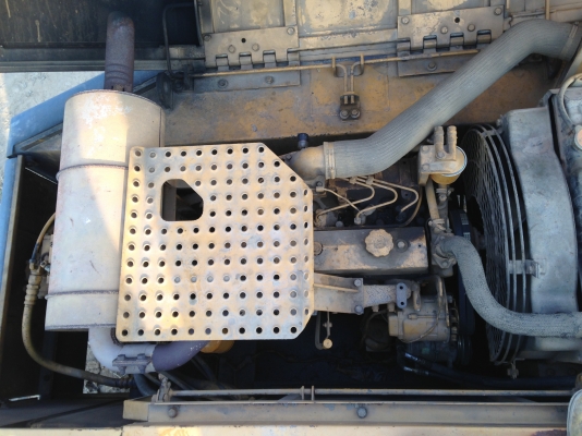 ขายถูก KOMATSU PC 100-3 ราคา 680,000 ขายถูก KOMATSU PC 100-3 ราคา 680,000