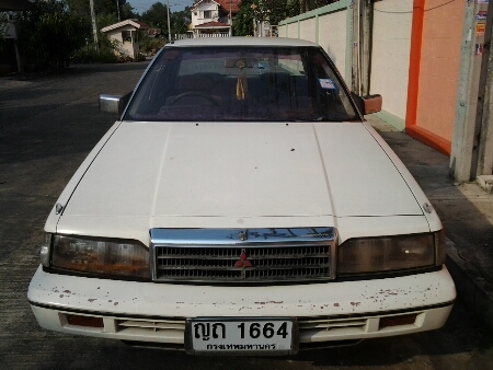 ขายรถยนต์ ปี89 มิตซูบิชิ โรยัลซาลูน เครื่อง1800cc. เกียร์ธรรมดา พวงมาลัยเพาเวอร์ กระจกไฟฟ้า แอร์ ล้อแแม็ก รถขับดี ช่วงล่างดี