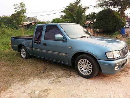 ขายดราด้อนอายปี01เครื่อง3.0 รถบ้านสภาพตามรุป สวยๆๆถูกๆๆ