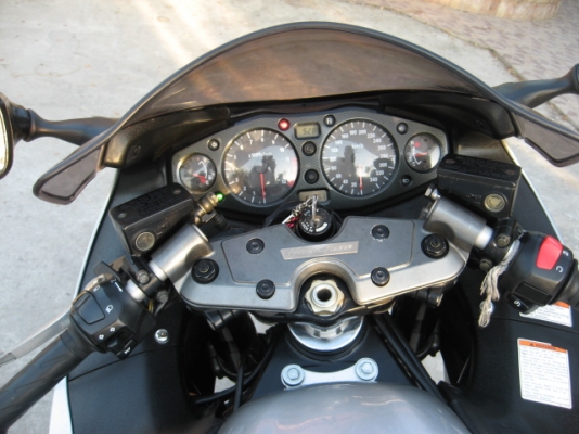 ขาย hayabusa 1300 ปี 99 limited พร้อมทะเบียน ขาย hayabusa 1300 ปี 99 limited พร้อมทะเบียน