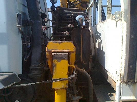 ISUZU FTR32HR 195 กระบะคาร์โก้ ติดเครน 3 ตัน หางไฮดรอลิก บรรทุกคูโบต้า