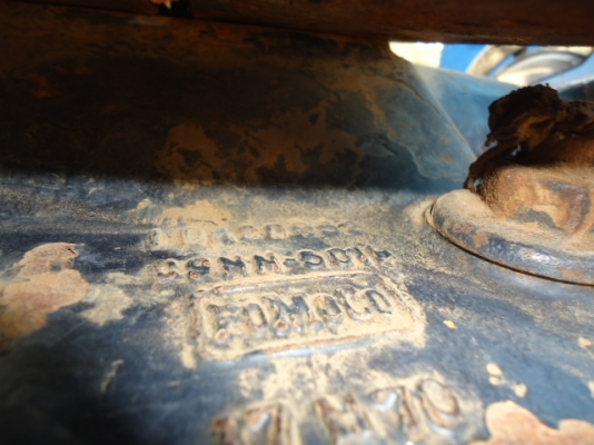 ขายรถไถFord -77เครื่องดี T1 รถสภาพ 80\% สวยพร้อมใช้งาน พร้อมใบมีดดันหน้า ผาน7 ขายรถไถนา F0RB -77 สนใจติดต่อ ชัยยา สตึก โทร 081-9972972 089-8451778