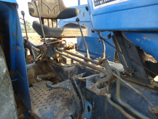 ขายรถไถFord -77เครื่องดี T1 รถสภาพ 80\% สวยพร้อมใช้งาน พร้อมใบมีดดันหน้า ผาน7 ขายรถไถนา F0RB -77 สนใจติดต่อ ชัยยา สตึก โทร 081-9972972 089-8451778