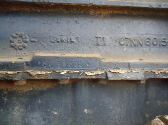 ขายรถไถFord -77เครื่องดี T1 รถสภาพ 80\% สวยพร้อมใช้งาน พร้อมใบมีดดันหน้า ผาน7 ขายรถไถนา F0RB -77 สนใจติดต่อ ชัยยา สตึก โทร 081-9972972 089-8451778