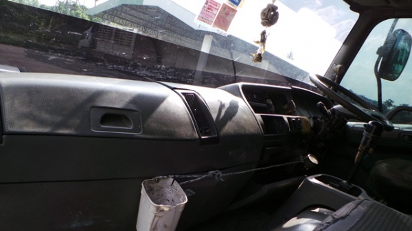 MITSUBISHI 10 สิบล้อหัวลาก ติดแก้สจากโรงงาน ขายเฉพาะแม่ค่ะ MITSUBISHI 10 สิบล้อหัวลาก ติดแก้สจากโรงงาน ขายเฉพาะแม่ค่ะ