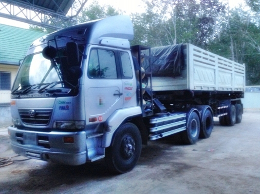 NISSAN  320  ปี 50  หางซิมิดั้มปี 40  รถบ้านพร้อมขายค่ะ