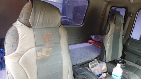 ISUZU DECA 270 ปี 49  หางสองเพลาไม่ดั้มยี่ห้อ ST พร้อมขายค่ะ