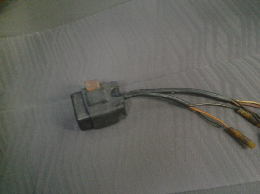 กล่องไฟdt175ครับ