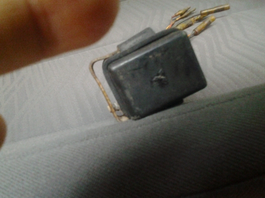 กล่องไฟdt175ครับ