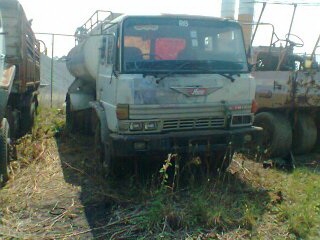 ขายรถบรรทุกน้ำ10ล้อ2เพลา HINO F18 ตามสภาพ ดูรถได้วันเสาร์ อาทิตย์ครับ