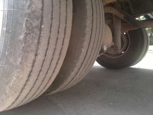 ขายรถ 6 ล้อ กระบะคาร์โก้ 5.20 เมตรติดตั้งเครน UNIC ขนาด 3.7 ตัน 3 ชัก 4 ปลอก ISUZU 175 โบอินย์เตอรื สวยมากๆ พร้อมใช้