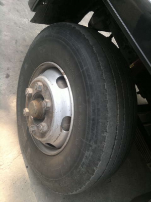 ขายรถ 6 ล้อ กระบะคาร์โก้ 5.20 เมตรติดตั้งเครน UNIC ขนาด 3.7 ตัน 3 ชัก 4 ปลอก ISUZU 175 โบอินย์เตอรื สวยมากๆ พร้อมใช้