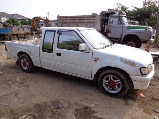 ต้องการขายรถกระบะ