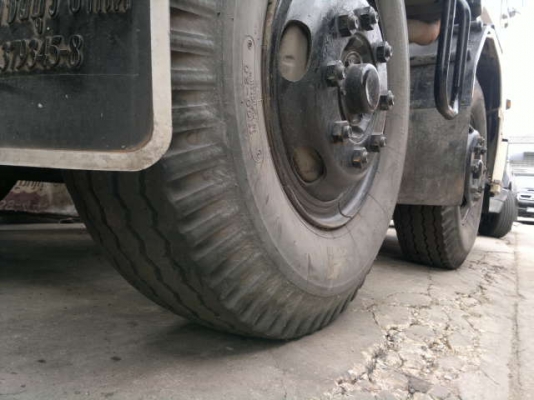 ขายรถหัวลาก 12 ล้อ 2 เพลา HINO PROFIA K13 ( 360 แรง ) ปี.52 รถสวยมาก ทำดั้ม ทำเทเลอรืได้เลย สนใจโทร