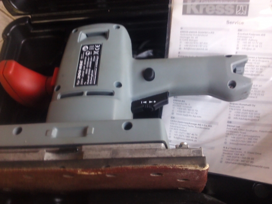 เครื่องขัดกระดาษทรายเกรดสูง ของสวิตเซอร์แลนด์  ยี่ห้อ Kress